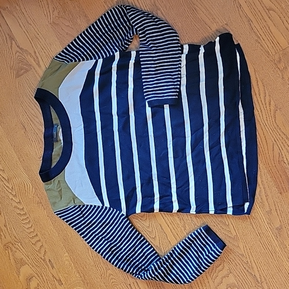 THML lightweight sweater